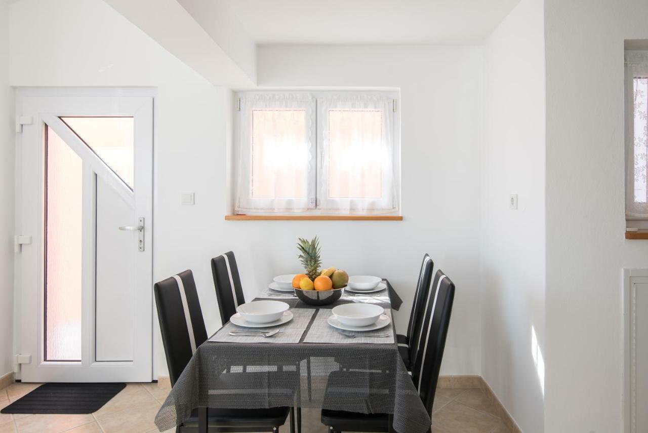 Apartment Lavanda Premantura Eksteriør bilde