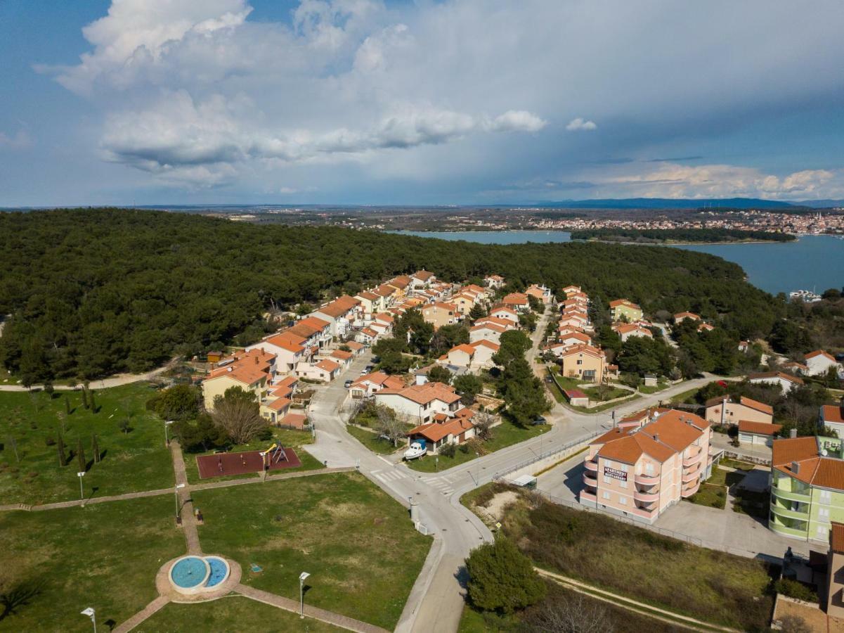 Apartment Lavanda Premantura Eksteriør bilde